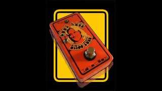 Video thumbnail for IdiotBox Effects Cool Buzz Bass Fuzz Demo by atarimatt