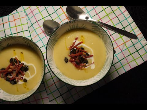 JAZZ-KÜCHE: Lauch-Apfel-Suppe mit Speck und Kürbiskernen