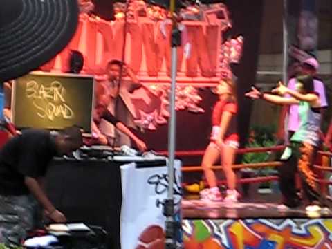 BLAZIN SQUAD B-BOY-SHOWDOWN 2010 BATTLE