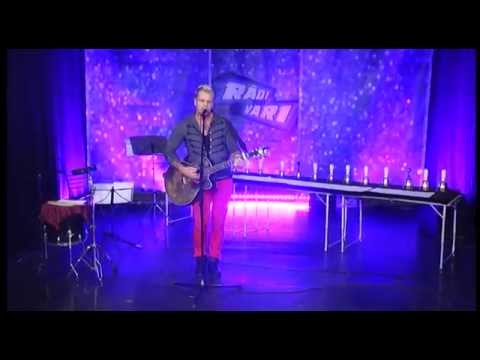 Andris Kivičs radījis himnu talantu šovam Rādi Ko Vari