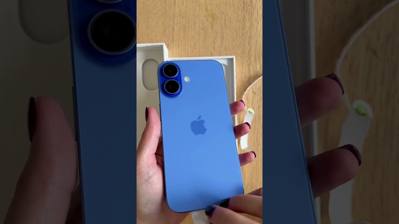 Unboxing the iPhone 16 in Ultramarine