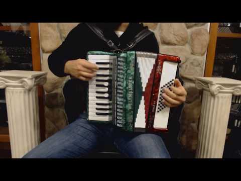 2791 - Red White Green Weltmeister Perle MM 26 48 $995