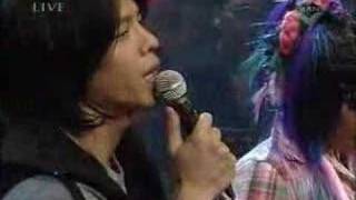 Download lagu Peterpan feat melly - Menghapus jejakmu mp3