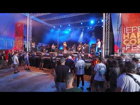 SCOWL - Bloodhound / Petty Selfish Cretin @ Ieperfest 2022