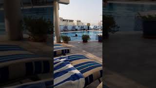 Piscona do Hotel RAMADA CHELSEA Al Barsha