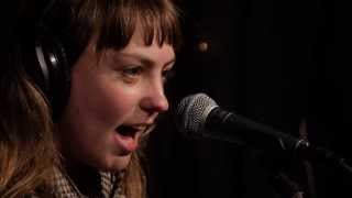 Angel Olsen - Sweet Dreams (Live on KEXP)
