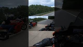 Download lagu DUCATI V4 vs V4S vs YAMAHA R1 🤯🔥 mp3