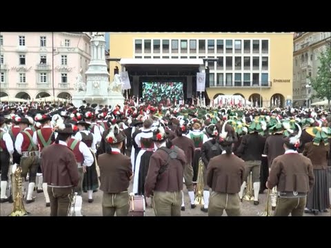 75 Jahre VSM - Jubiläumsfest am 20./21. Mai 2023 in Bozen: Festakt am Waltherplatz