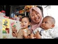 ANTERIN ARUMI SELLING MILK SNACKS WITH BABY AZAM Mamah Azam