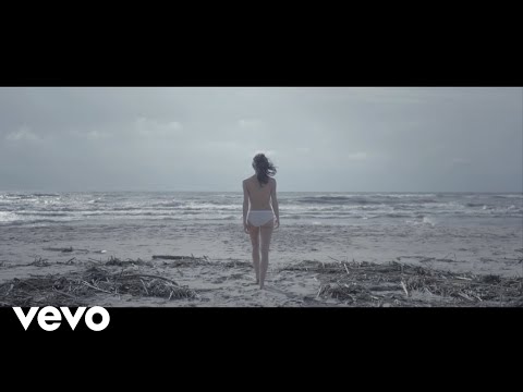 Baden Baden - A tes côtés (clip officiel)