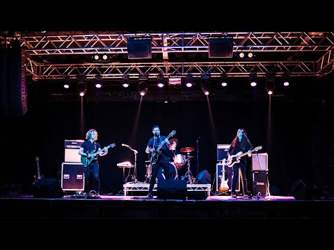 Rock Medley performed by Resonate | Rock/Indie function band