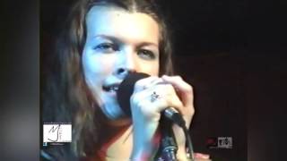 Мила Йовович.Ой у гаю при Дунаю. Milla Jovovich   In A Glade