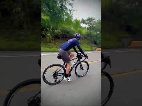 Rumbo a Guateque Boyacá #trenrosa #bicicleta