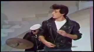 ROCK &#39;N&#39; ROLL BABY( juste la chanson) les GRACELANDERS  TF1  Le 08 Fév. 1988 -
