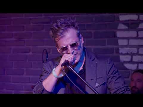 Hold On - Jean Mar & Makaya (JM) (Live)