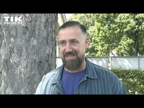 Bürger Lars Dietrich: From GDR breakdancer to entertainer! Personal interview about his life