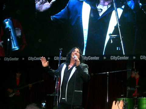 Cumbia Libre (a duo con Mario Pereyra) - Me la robaste