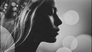 Shakira - Pienso en Ti (Tradução)