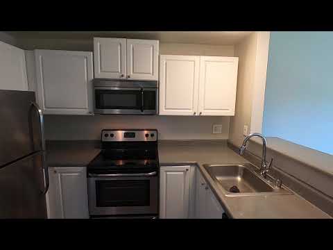 PL8875 - Modern Canoga Park 1 Bed Apartment For Rent!