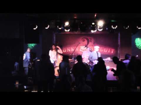 Eric Lindell "Valerie~Be Thankful For What You Got" Live @ The Funky Biscuit Boca Raton, FL 1-7-12