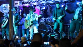 A Cada Rato - Regulo Caro, Ariel Camacho and Luis Coronel