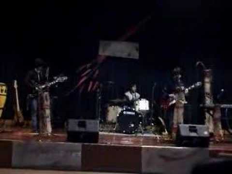 elrush live - helena and i dont love you