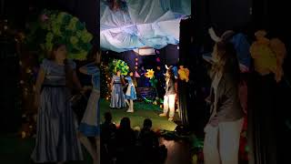 Alice e Wendy no País das Maravilhas