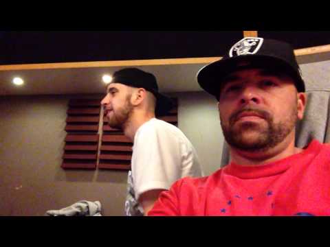 AKRO Quadrifolies Making off # 8 Moi et mes 16 ( feat. SIXO )