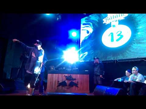 Acertijo vs Sador Red Bull Batalla De Gallos Santiago 2016