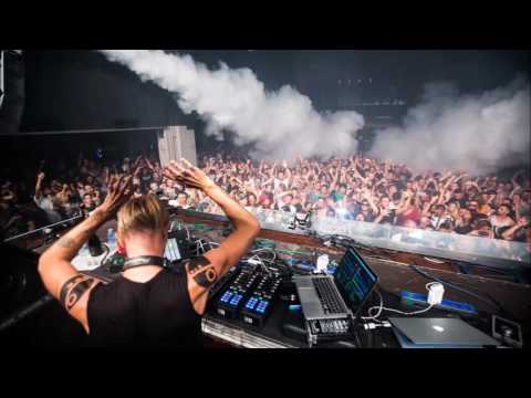 Florian Gasperini & Paco Maroto - Jackthat (Stefano Kosa Remix) Plays Richie Hawtin.