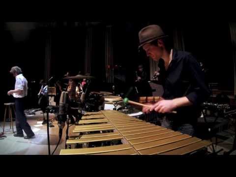 FiDO Live at Gare du Nord: Zomby Woof