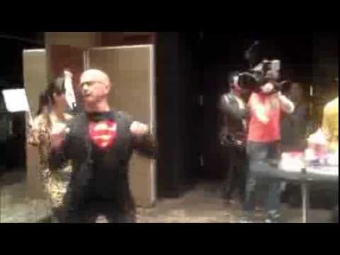 #HAPPYDAY Pharrell lässt das mal den Papa machen - Christoph Maria Herbst (aka.Stromberg)