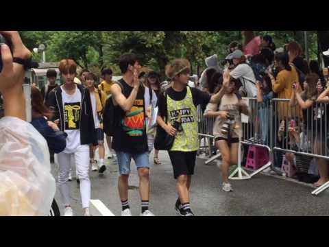 [HD Fancam] 160826 Music Bank 업텐션 Up10Tion 뮤직뱅크 출근길 직캠