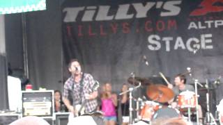 Middle Class Rut - "Sad to Know" (Live in San Diego 8-9-11)