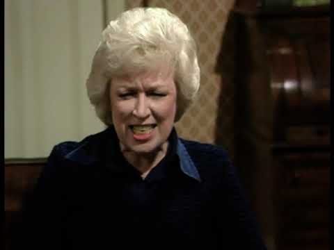 Terry and June S05E05   Playing Pool