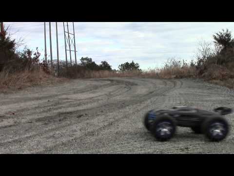 RC Overload - 1/16 E-Revo Bashing!