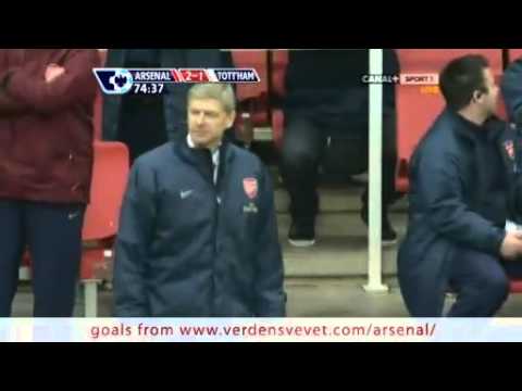 Nicklas Bendtner goal vs Tottenham 2-1