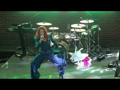 Drag Fest London - Divina De Campo "Black Magic"