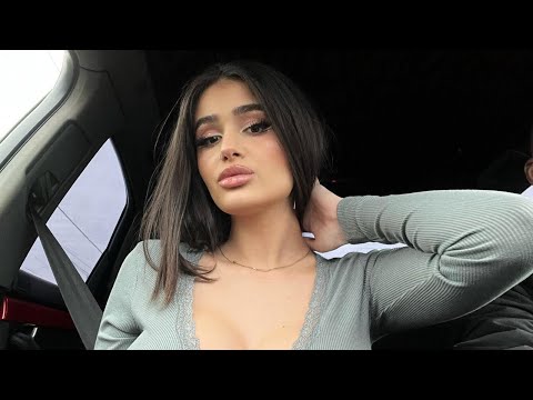 Julia Tica : The Plus Size Model Revolutionizing Body Positivity