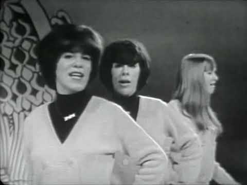 The Shangri-Las - Give Him a Great Big Kiss (Hullabaloo, 2/9/1965)