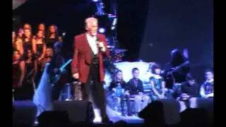 Kenny Rogers Christmas 2010 - O Holy Night (Ian and friends listening to Kenny)