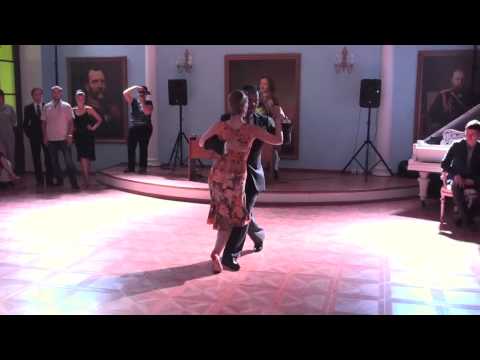  Fabian Peralta  and  Josefina Bermudez Avila  are  dancing  to  "  Cascabelito  ",    "  Cuatro Compases  ",    "  Qué Diós te ayude  ",    or  "  La Milonga De Buenos Aires  "  by  Osvaldo Pugliese,    Ricardo Tanturi,    Juan D'Arienzo,    or  Francisco Canaro