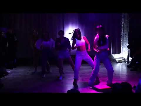 INSSA - NewJeans — Hype Boy [ASIA ZONE: HALLOWEEN]