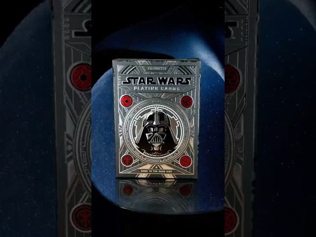 Vídeo relacionado con theory11 Star Wars: Year of The Dark Side Cartas de Juego, Cartas de Juego Premium, Tamaño Póquer Índice Estándar