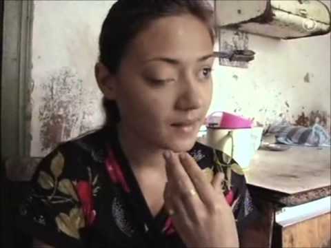 Sex-Sklavinnen - Frauenhandel in Europa 1/2 Doku