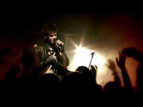 Rapha Tudor - "Feel" (cover) in "Pariu cu viata"