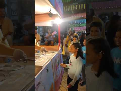 Trying Turkish ice-cream🍦