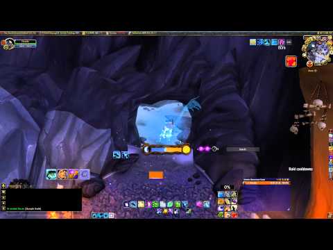 WOW Treasure - snow covered strongbox - Frostfire Ridge
