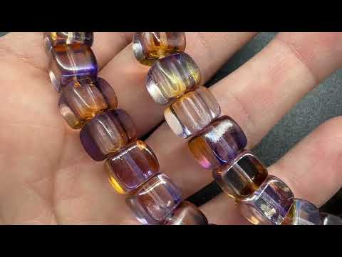 Кубики 8*7мм - чеські намистини, блакитно-медові