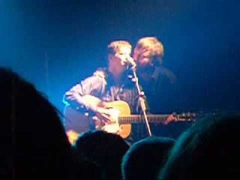 I Am Kloot with Guy Garvey - To You (clip 2) - London 2005